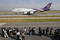 Mezinárodní letiště v Bangkoku v plném provozu v pátek!