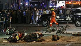 V Bangkoku vybuchla na rušné křižovatce v centru města bomba.