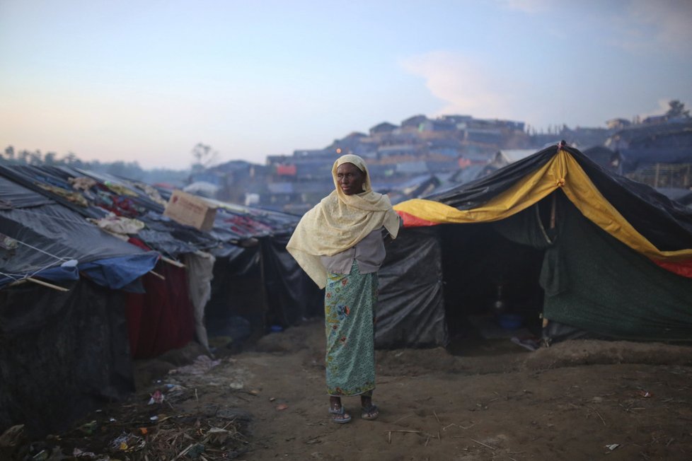 V Bangladéši vzniká obrovský uprchlický tábor.