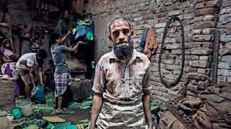 Bangla byznys: Tahle práce není pro dámičky! Bangla byznys: Tahle práce není pro dámičky!