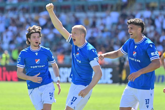 ONLINE: Dukla - Baník 0:3. Domácí na dně, inkasovali už tři vlastní góly ONLINE: Dukla - Baník 0:3. Domácí na dně, inkasovali už tři vlastní góly