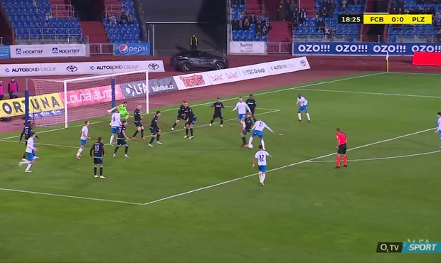 Baník - Plzeň: Kubala spadl ve vápně, penalta se nepískala 