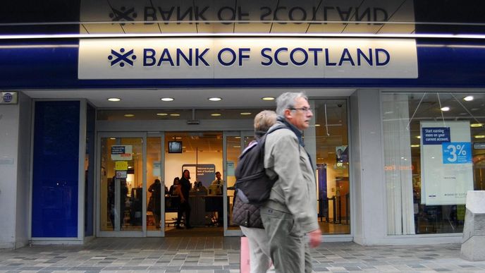 Bank of Scotland, banka založená skotským parlamentem, má právo tisknout skotské librové bankovky