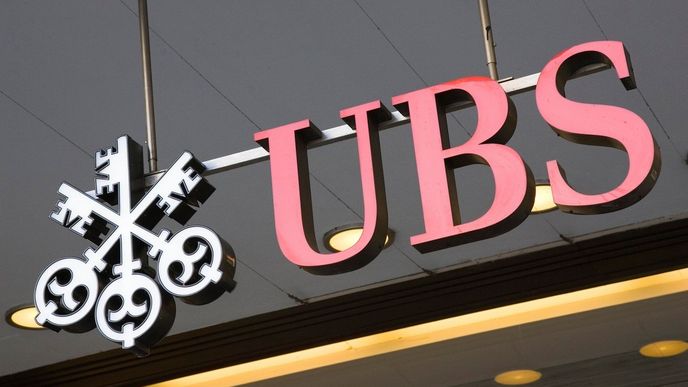 Švýcarská banka UBS převezme konkurenční Credit Suisse za více než dvě miliardy dolarů, tedy 45 miliard korun.