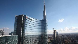 Italská UniCredit vstává z prachu, během pár týdnů do ní akcionáři nalili miliardy