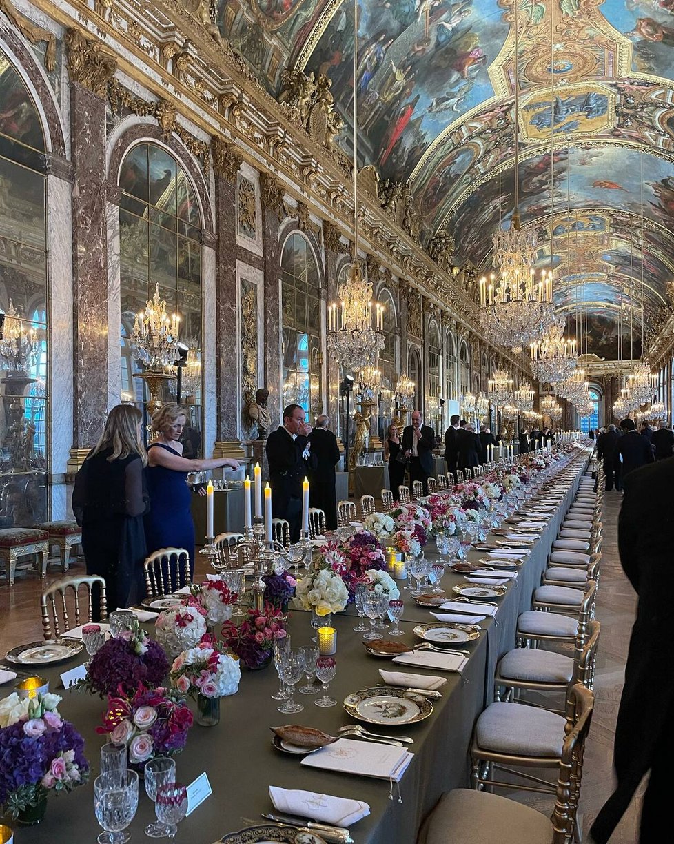 Slavnostní banket na počest krále Karla III. a královny Camilly ve Versailles