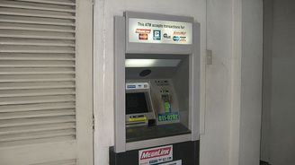 Fotogalerie: Co všechno se dá spatřit u bankomatů?