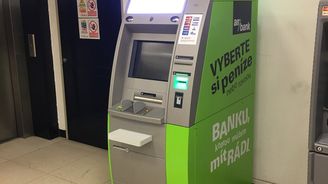 Air Bank má dvě stě bankomatů, polohu další stovky můžete ovlivnit