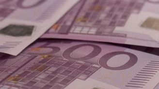 Německé chmury srazily euro i českou korunu