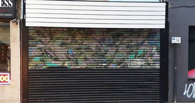 Obchodník omylem přetřel jedny z nejslavnějších graffiti světa. Autorem je Banksy