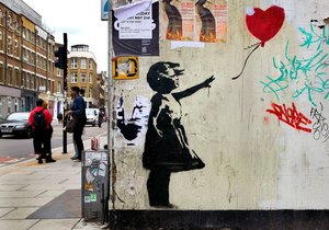 Banksyho graffiti mnozí považují za umění