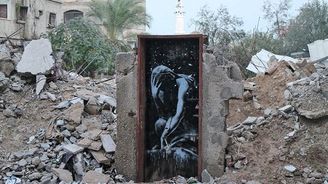 Slavný Banksy se znovu vyjádřil k izraelsko-palestinskému konfliktu. Otevřel v Betlémě „Zazděný hotel“  