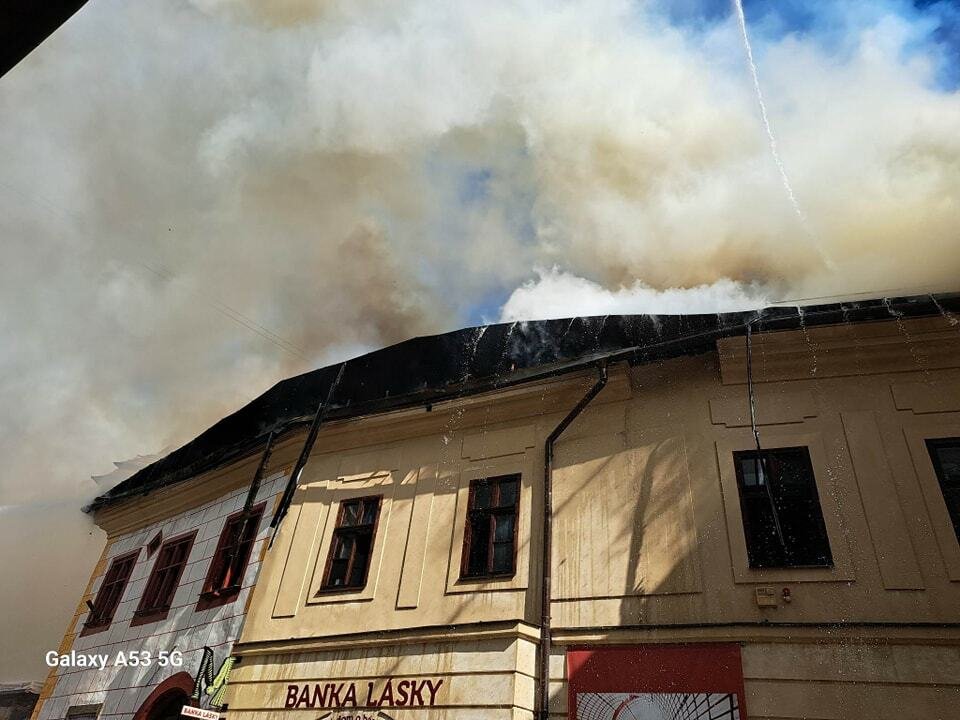 Požár v historickém centru Banské Štiavnice (18. 3. 2023)