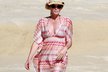 Cindy Crawford na pláži