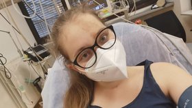 Bára onemocněla covidem-19, v nemocnici dostávala plazmu a remdesivir.