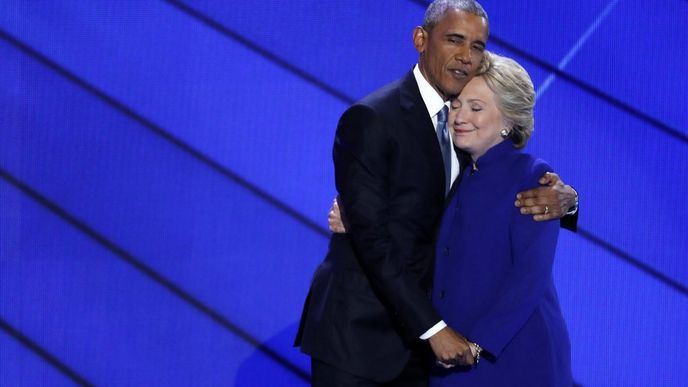 Barack Obama a Hillary Clintonová na sjezdu Demokratů (27. července 2016)