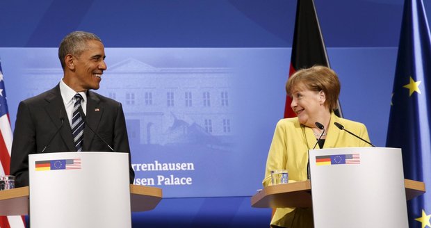 Úsměv od ucha k uchu: Merkelová se shodla s Obamou ohledně obchodu i uprchlíků