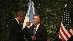 Na seznamu nechybí ani argentinský prezident Macri, zde na snímku s prezidentem USA Obamou.
