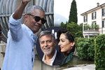 Obamovi si na dovolenou přesunují do Itálie za Clooneyovými.