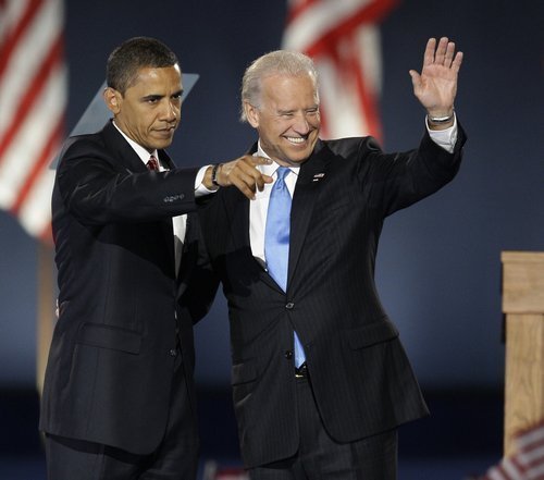 Joe Biden strávil po boku Baracka Obamy celých osm let.