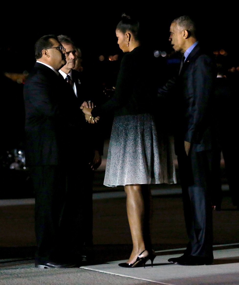 Prezident Barack Obama s manželkou Michellle se setkali s rodinami obětí útoku v San Bernardinu.