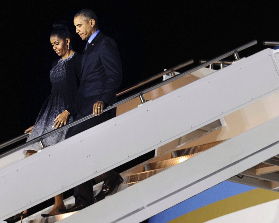 Prezident Barack Obama s manželkou Michellle se setkali s rodinami obětí útoku v San Bernardinu.