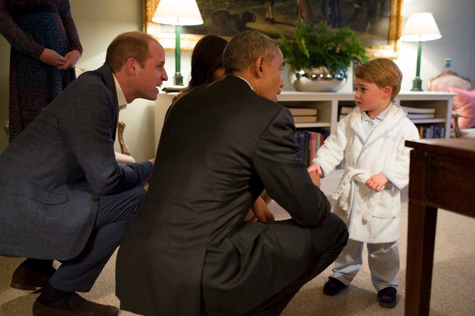 Prezident Obama si potřásl rukou s princem Georgem.