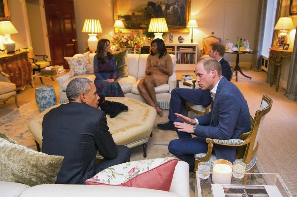 Barack Obama přijal pozvání na neformální večeři do Kensingtonského paláce.