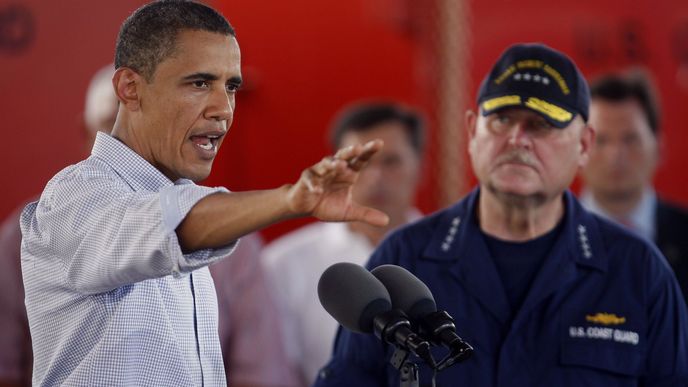 Barack Obama navštěvuje státy postižené katastrofou