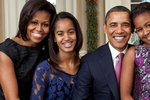 Barack Obama strávil den se svými dcerami.