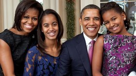 Barack Obama strávil den se svými dcerami.