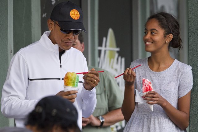 Různé tváře Baracka Obamy: S dcerou a zmrzlinou