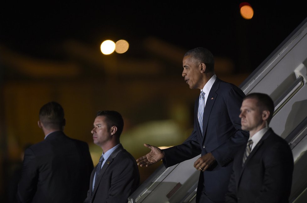 Prezident USA Barack Obama při příletu do Varšavy na summit NATO