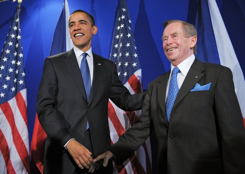 Prezident Barak Obama se s Havlem sešel během jeho návštěvy v Praze
