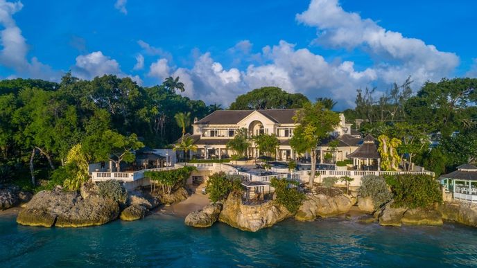 Prázdninové sídlo hvězd na Barbadosu je k mání za 40 milionů dolarů (skoro miliardu korun).