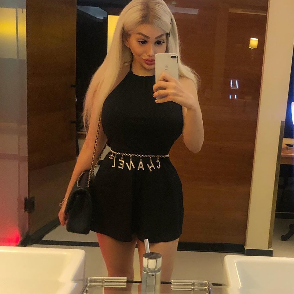 Maďarská Barbie Barbara Luna Sipos