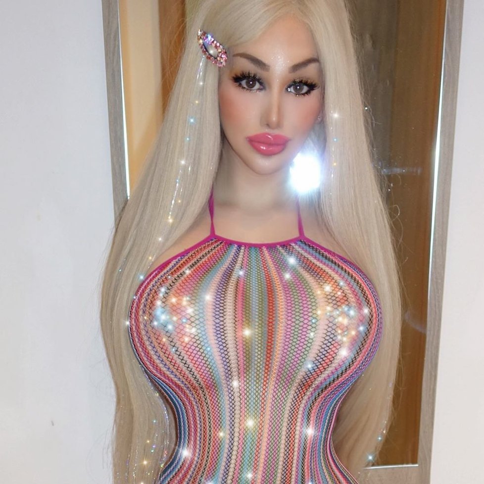 Maďarská Barbie Barbara Luna Sipos