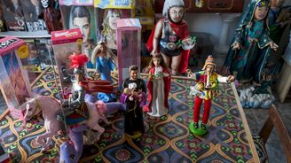  V Argentině po protestech věřících zrušili výstavu svatých Barbie 