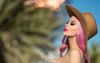 Česká Barbie Gabriela Jiráčková má ráda umělou krásu. Zatím podstoupila jen jednu plastickou operaci. Ostatní zákroky jsou pouze estetické.