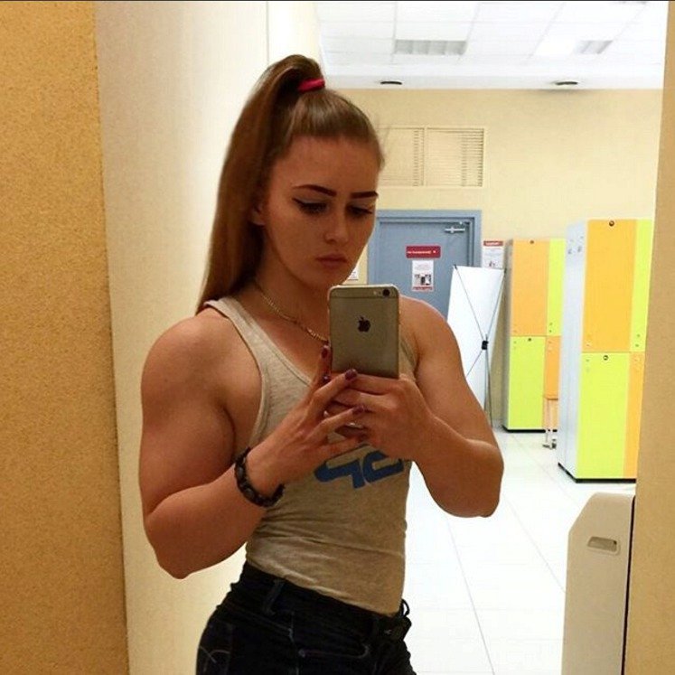 Ruská kulturistka Julia Vins