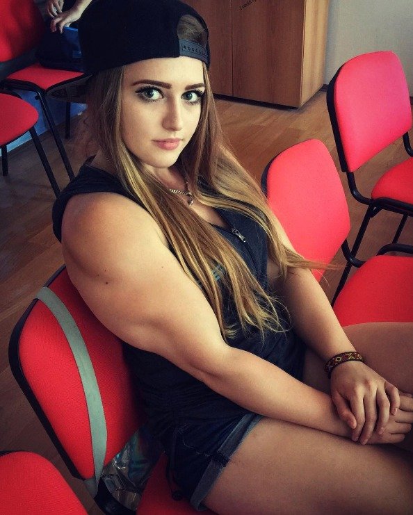 Ruská kulturistka Julia Vins