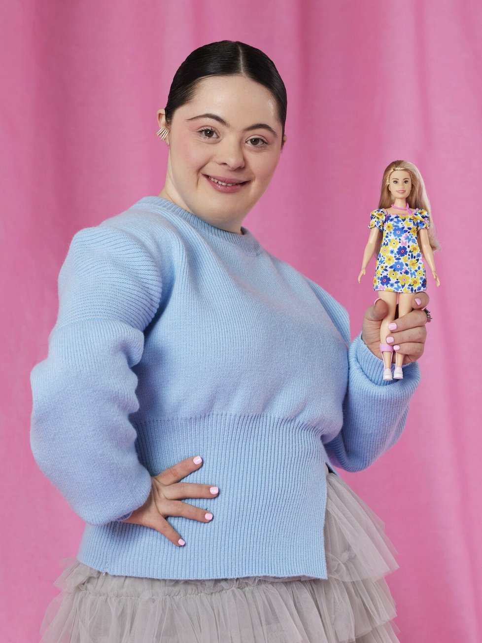 Barbie s Downovým syndromem.