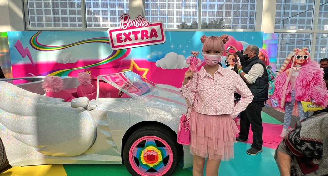 Barbie Extra Car