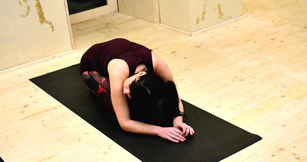Barbora Hu pomáhá svou jógou