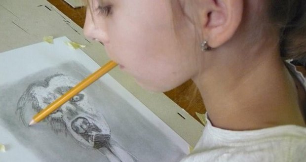 Dětská malířka Barunka (12): Narodila se zdravá, nemoc jí ukradla tělo! Její příběh vám může změnit život