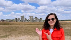 Poslankyně Barbora Urbanová (STAN) navštívila Stonehenge v Anglii (srpen 2026).