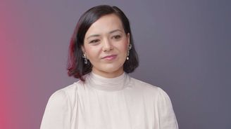 Urbanová: Kolega poslanec mi řekl, že jsem tlustá, jiný mi sahal na koleno. Tehdy jsem mlčela, dnes už ne Urbanová: Kolega poslanec mi řekl, že jsem tlustá, jiný mi sahal na koleno. Tehdy jsem mlčela, dnes už ne