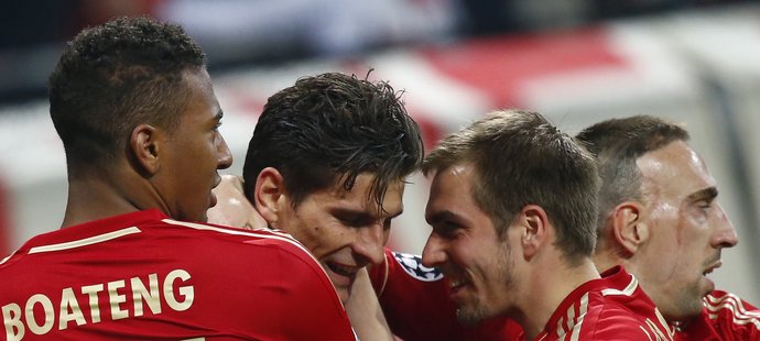Radost Bayernu Mnichov po druhé brance Maria Gomeze.