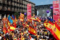 Ultimátum pro Katalánce uplynulo. „Zastavte represe,“ žádá Španěle tamní premiér
