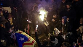 Při demonstracích v Barceloně bylo zraněno více než 20 osob